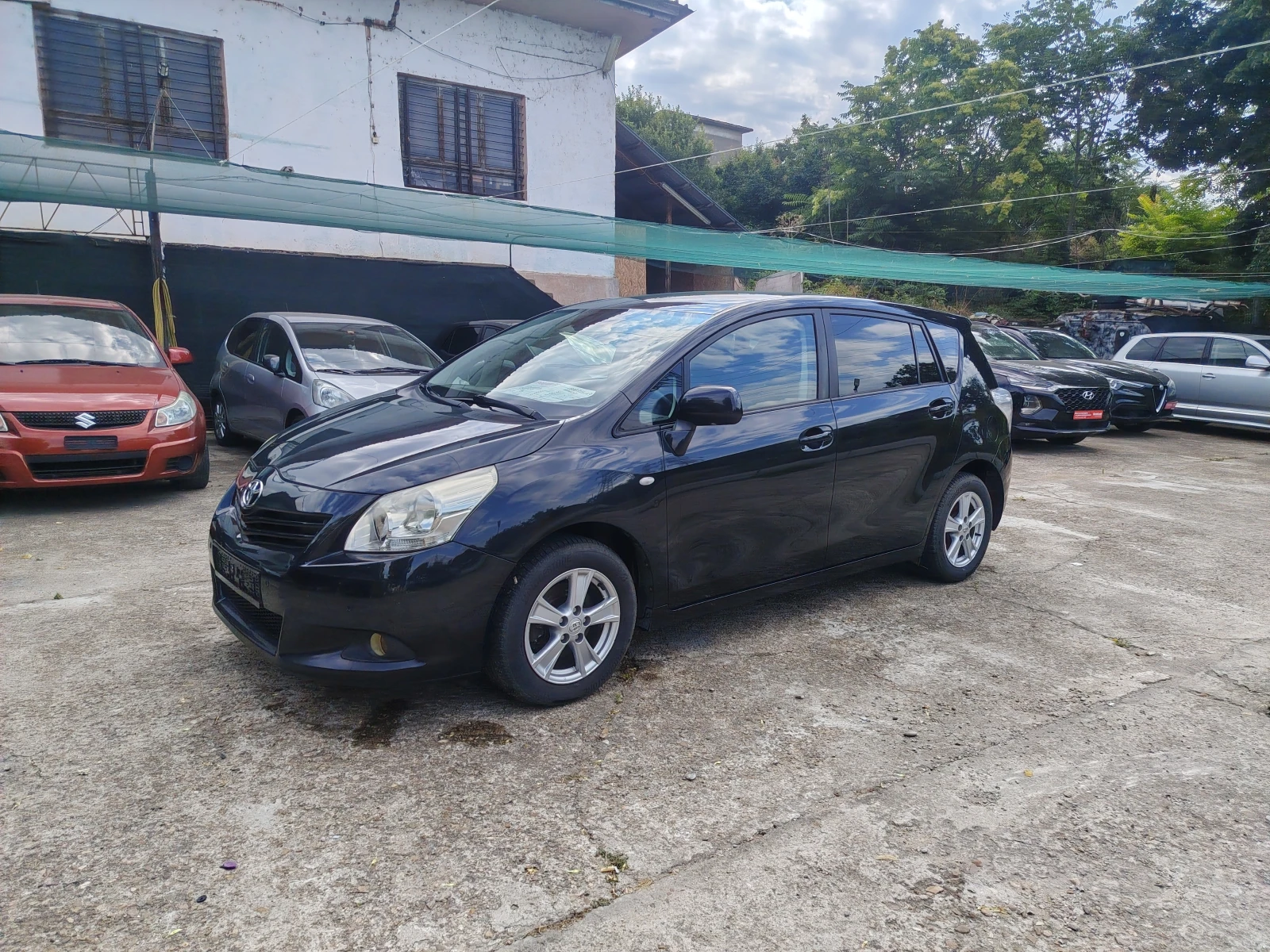 Toyota Verso 1.8 VALVE MATIC, снимка 3 - Автомобили и джипове - 55216596