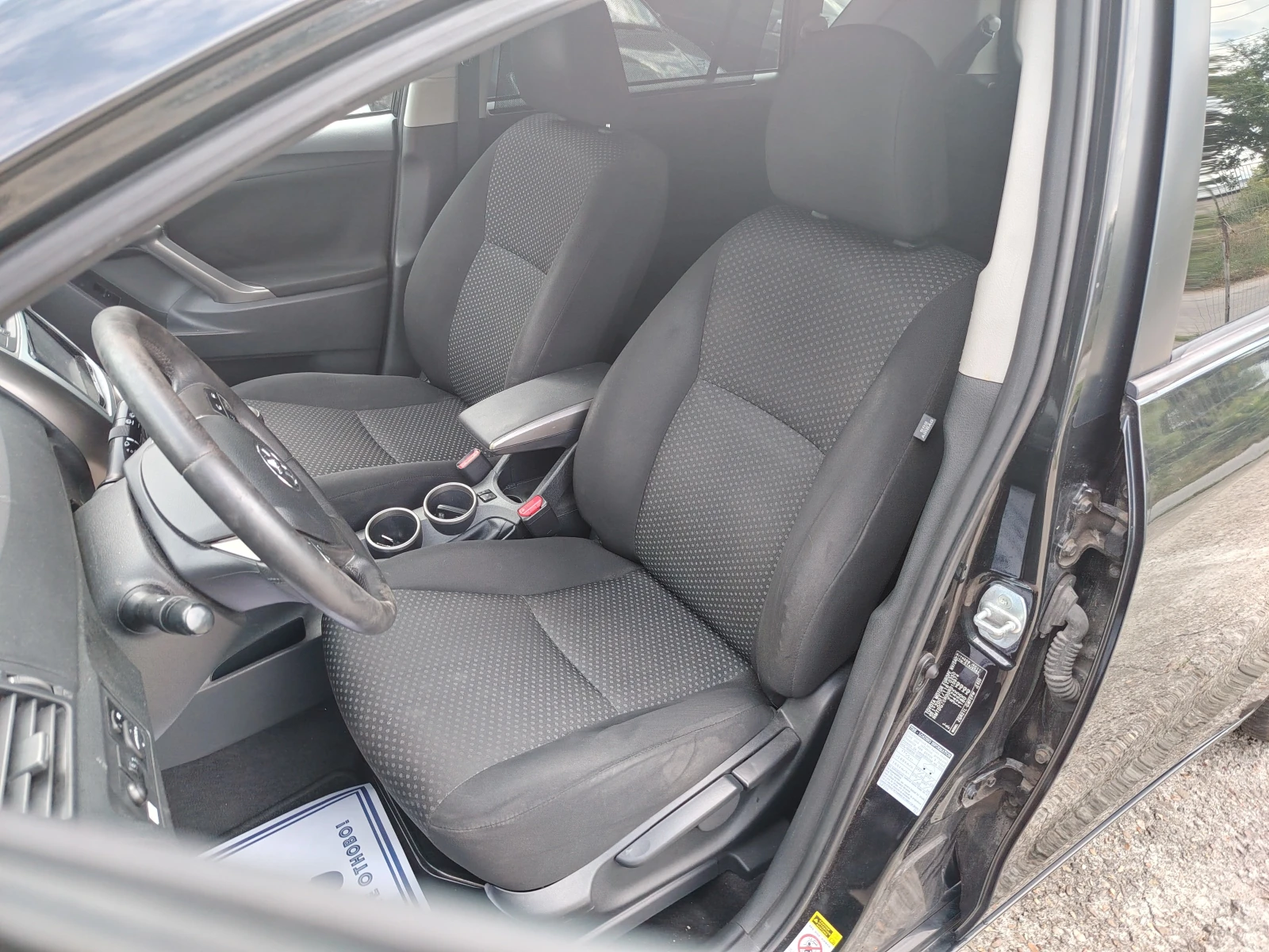 Toyota Verso 1.8 VALVE MATIC, снимка 10 - Автомобили и джипове - 55216596