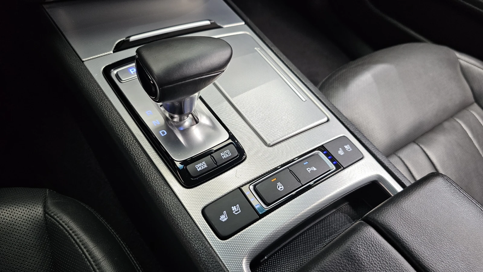 Genesis G80 3.3* ПОДГРЕВ ВОЛАН* КРАЙНА ЦЕНА, снимка 9 - Автомобили и джипове - 55594210