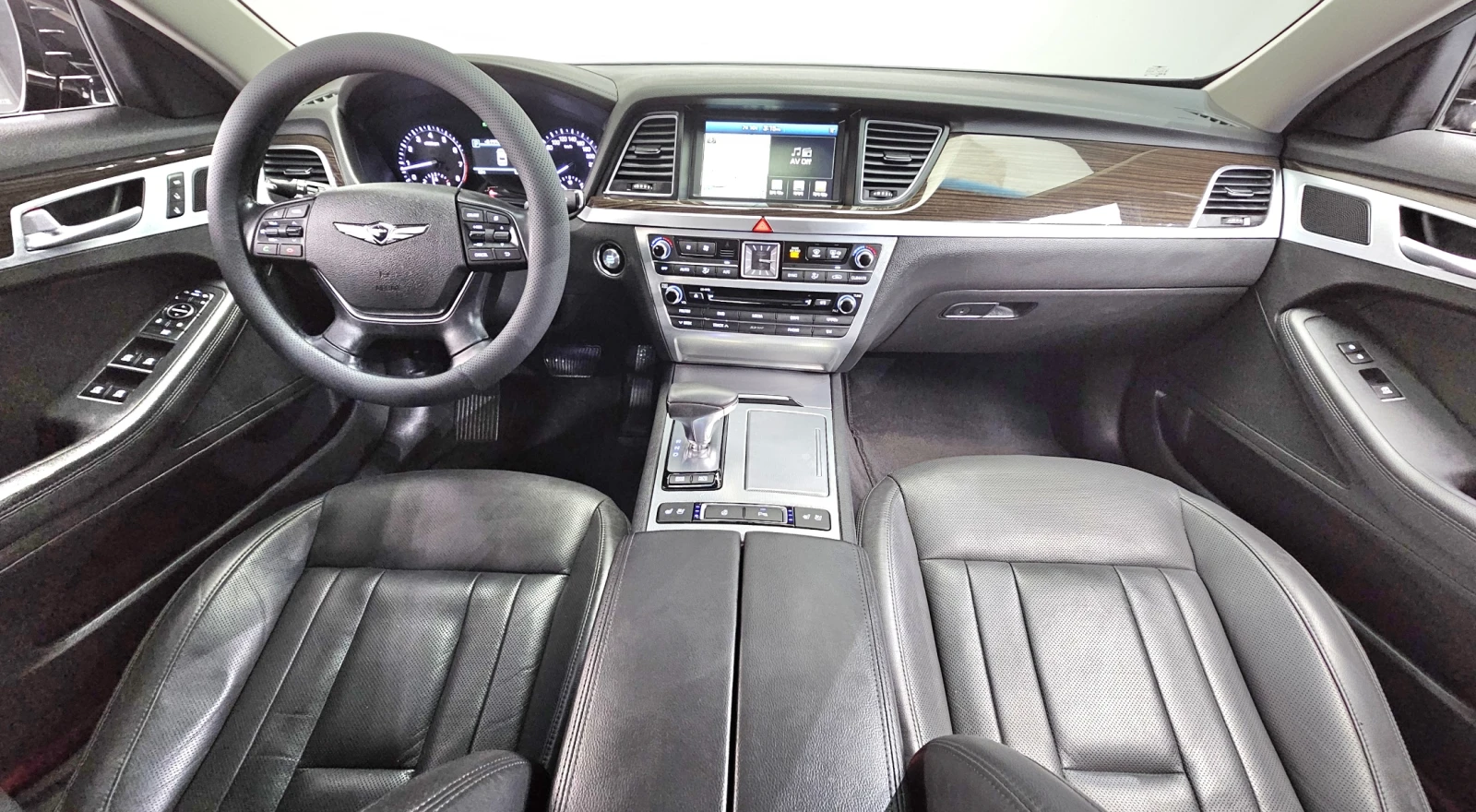 Genesis G80 3.3* ПОДГРЕВ ВОЛАН* КРАЙНА ЦЕНА, снимка 7 - Автомобили и джипове - 55594210