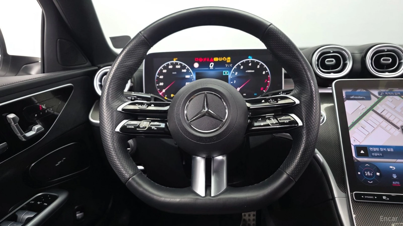 Mercedes-Benz C 300 4MATIC* AMG-LINE* DISTRONIC* 360* КАМЕРА* HUD* , снимка 6 - Автомобили и джипове - 55640561