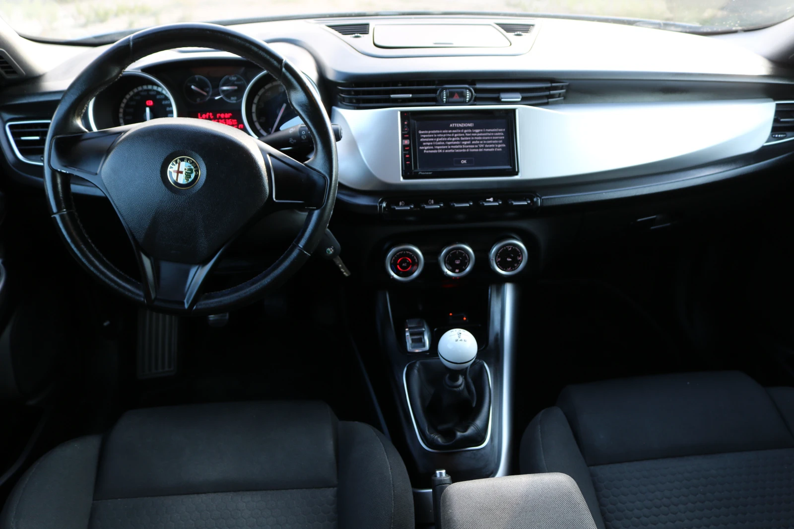 Alfa Romeo Giulietta 1.4i TURBO / ����� ��������� | Mobile.bg � ����������� 9