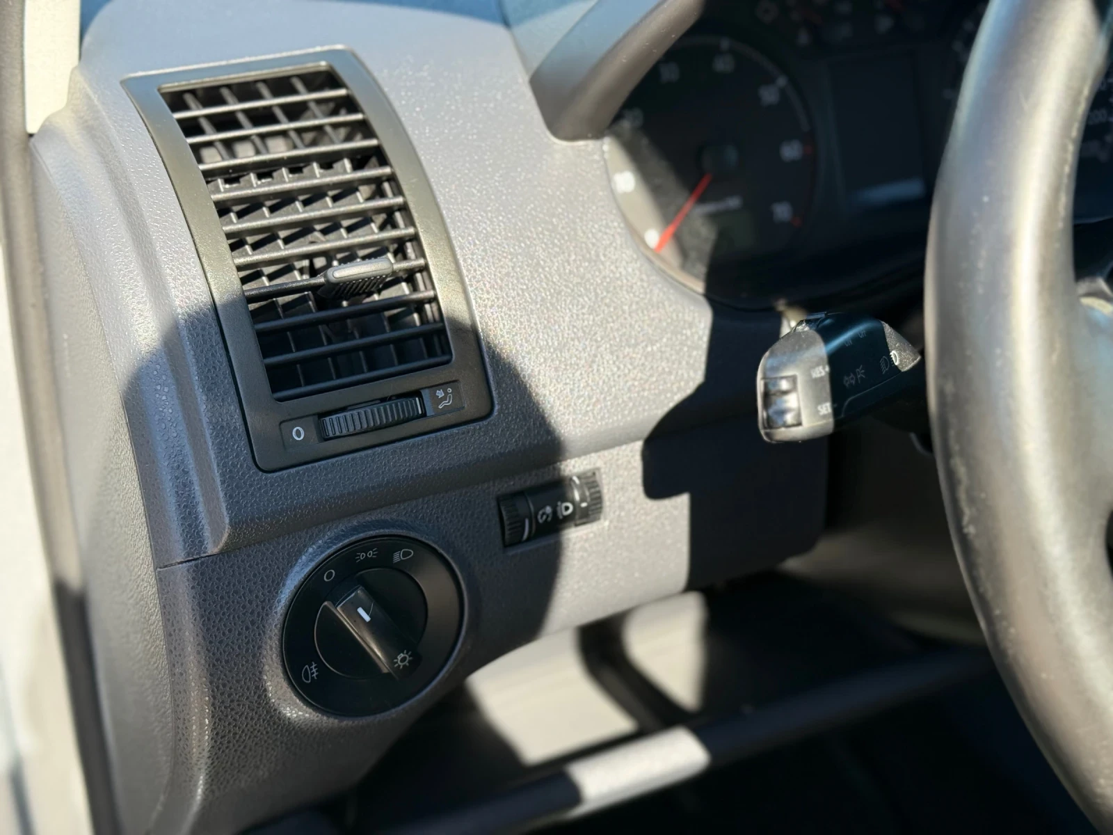 VW Polo 1.4i Germany Automatic, снимка 14 - Автомобили и джипове - 56359169
