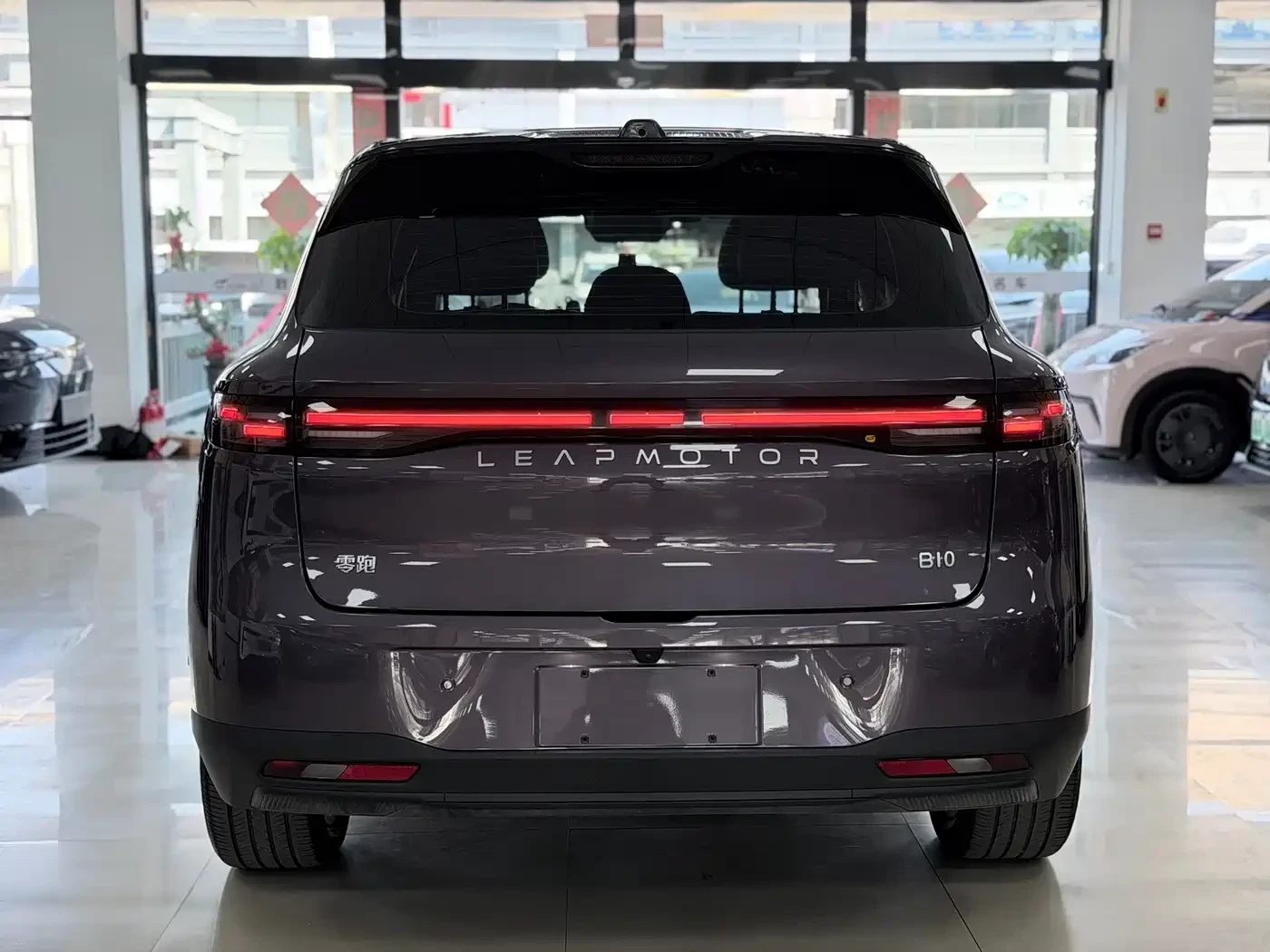 Leapmotor B10 600 LiDAR Edition, снимка 5 - Автомобили и джипове - 56591898