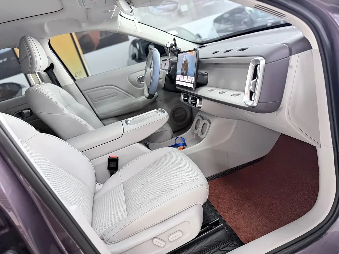 Leapmotor B10 600 LiDAR Edition, снимка 12 - Автомобили и джипове - 56591898