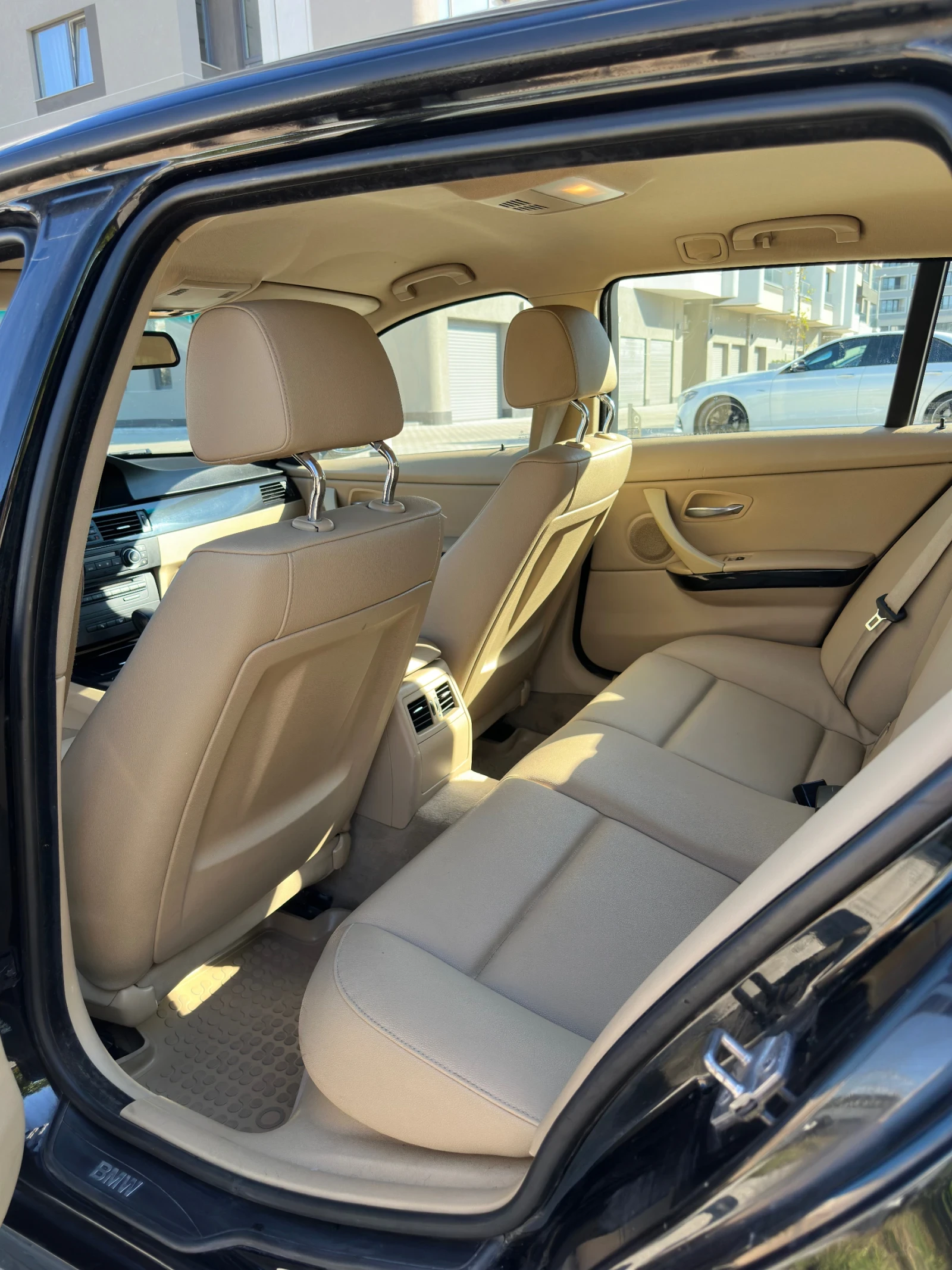 BMW 320 320D Xdrive, снимка 9 - Автомобили и джипове - 56613205
