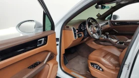 Porsche Cayenne * 3.0E-Hybrid* ПОДГРЕВ* ОБДУХВАНЕ* 360* ПАНОРАМА* , снимка 10