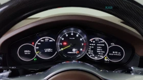 Porsche Cayenne * 3.0E-Hybrid* ПОДГРЕВ* ОБДУХВАНЕ* 360* ПАНОРАМА* , снимка 8