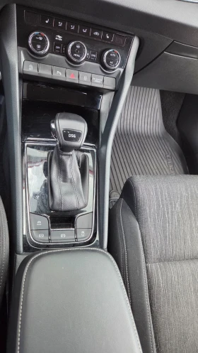 Skoda Karoq Edition, снимка 9