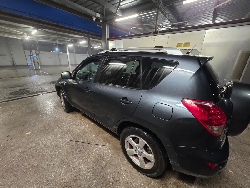 Toyota Rav4, снимка 4 - Автомобили и джипове - 52472444