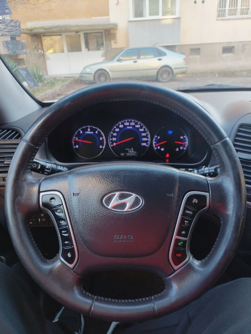 Hyundai Santa fe, снимка 16 - Автомобили и джипове - 52851457