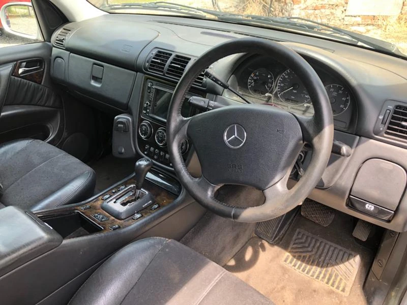 Mercedes-Benz ML 270, снимка 8 - Автомобили и джипове - 46610635