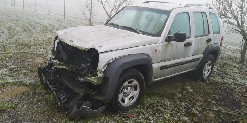 Jeep Cherokee 2.5CRD/2.8CRD, снимка 12 - Автомобили и джипове - 33984657