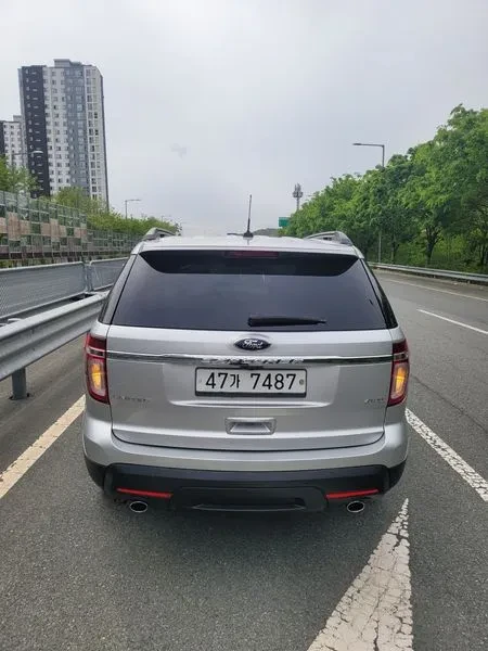 Ford Explorer 3.5 AWD - САМО 30% АВАНС, снимка 3 - Автомобили и джипове - 56368586