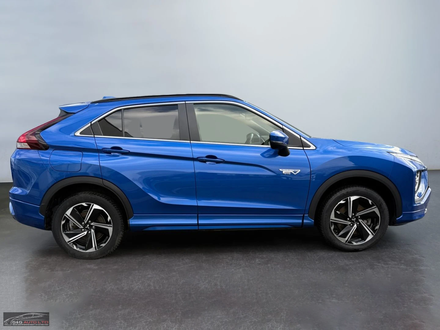 Mitsubishi Eclipse Cross PHEV/188HP/SELECT/4X4/CAM/NAV/LED/ACC/CARPLAY/394v - изображение 5