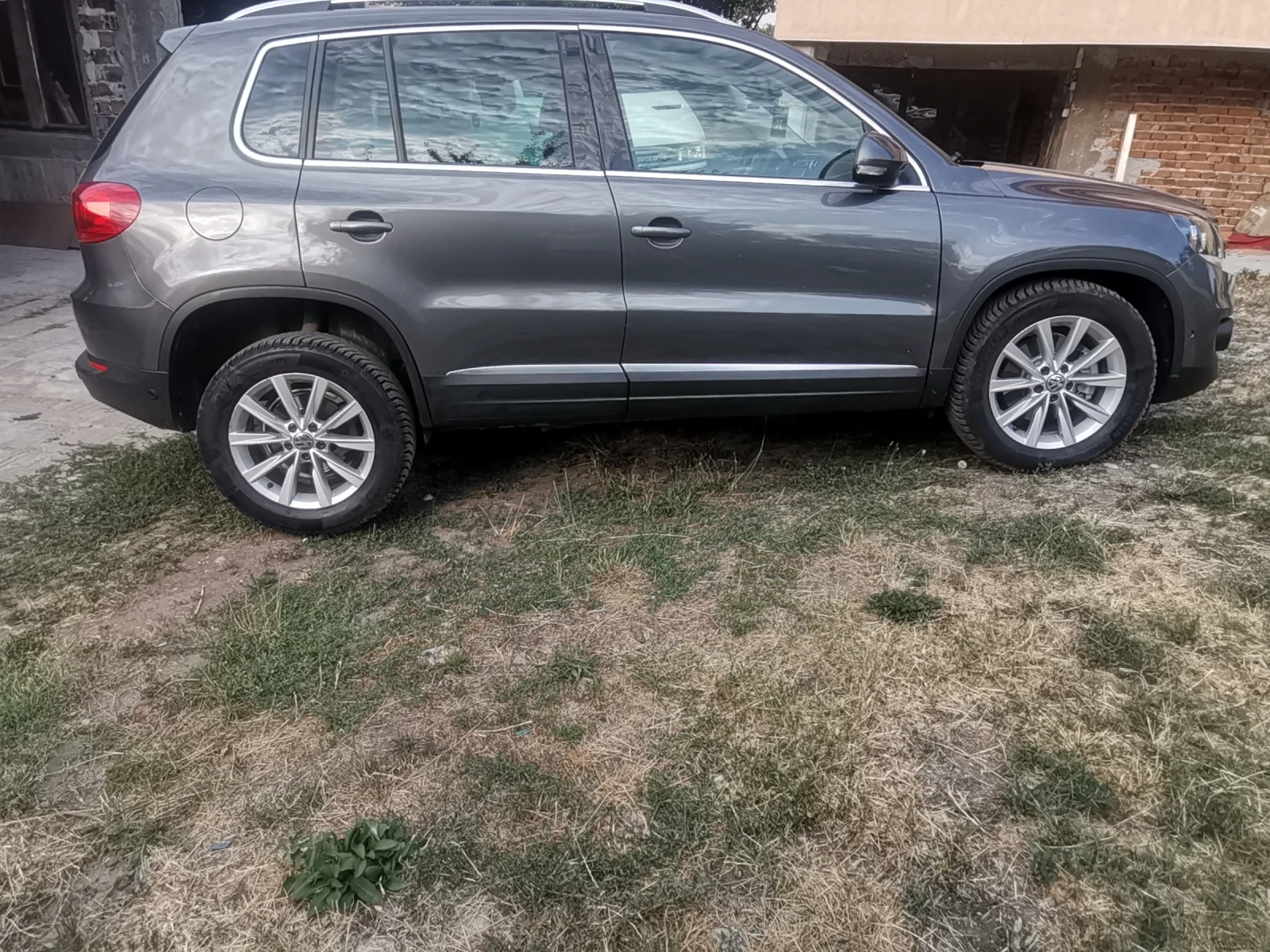 VW Tiguan  - изображение 4