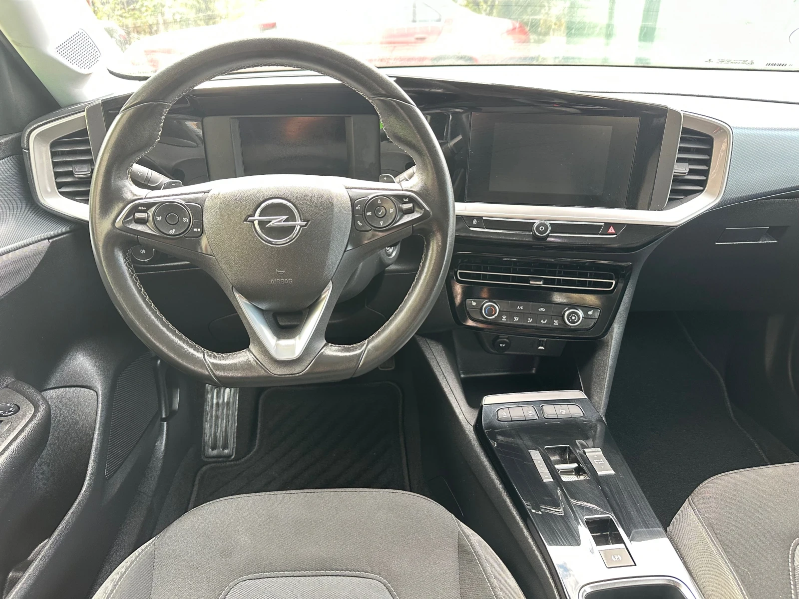 Opel Mokka 1.2-TUTBO - 24800 KM!!!!!! - изображение 10