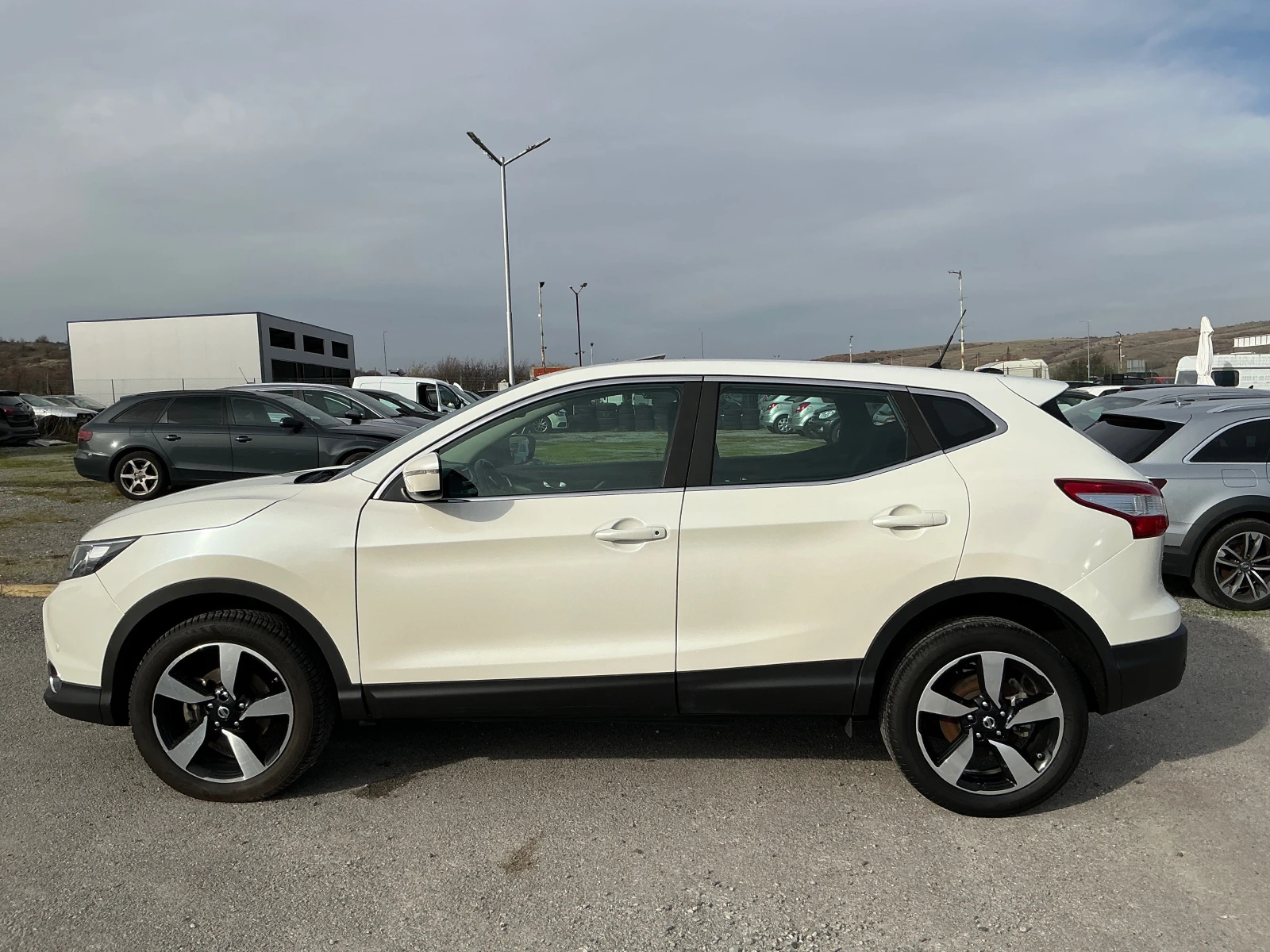 Nissan Qashqai 1.6 DCI - изображение 4