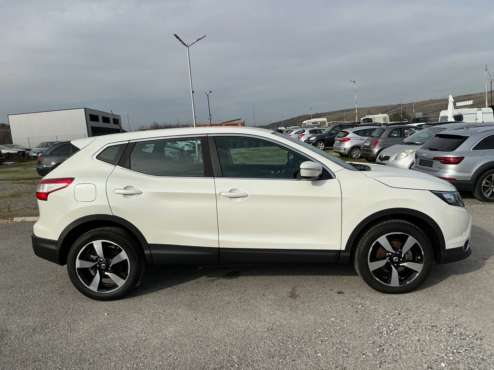 Nissan Qashqai 1.6 DCI - изображение 5