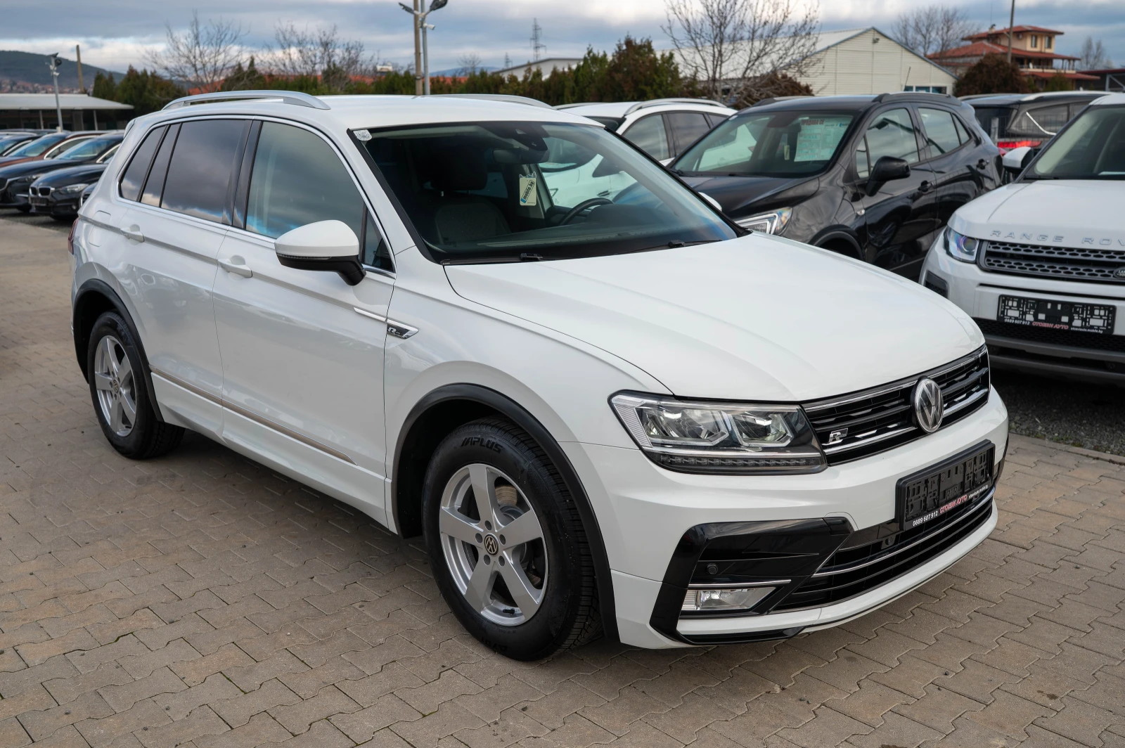 VW Tiguan 2.0* TDI* R-LINE*  - изображение 5