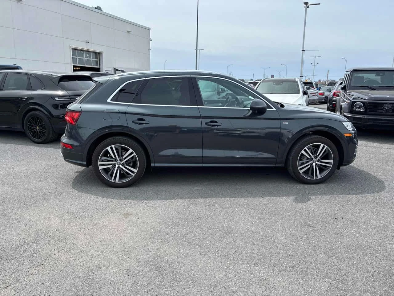 Audi Q5  Progressiv /CAMERA/ПОДГРЕВИ, снимка 3 - Автомобили и джипове - 54356953