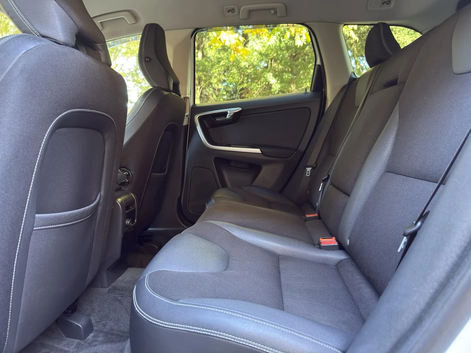 Volvo XC60, снимка 14 - Автомобили и джипове - 56434323