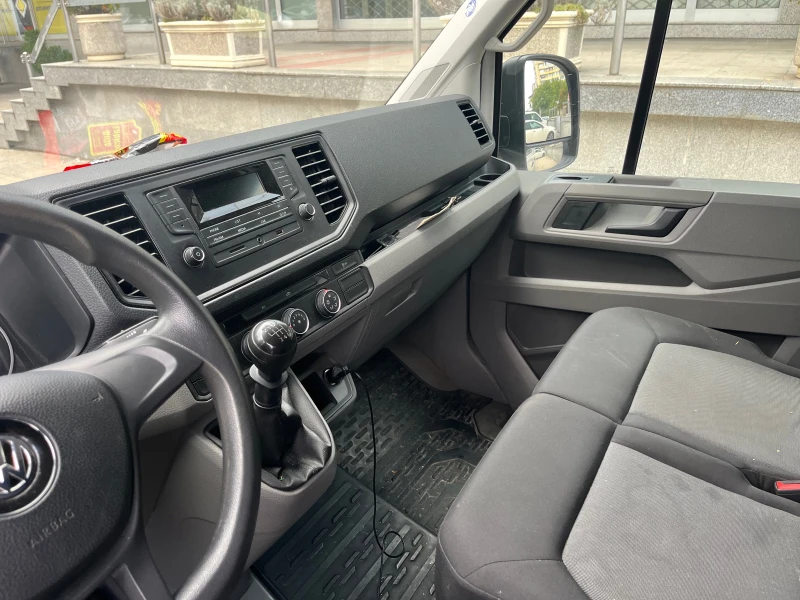 VW Crafter 2.0TDI 130000km, снимка 8 - Бусове и автобуси - 52033532