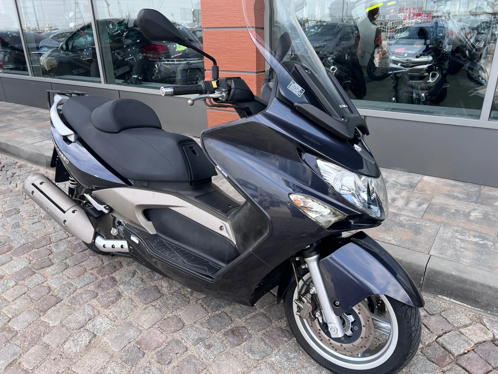Kymco Xciting 250 - изображение 2