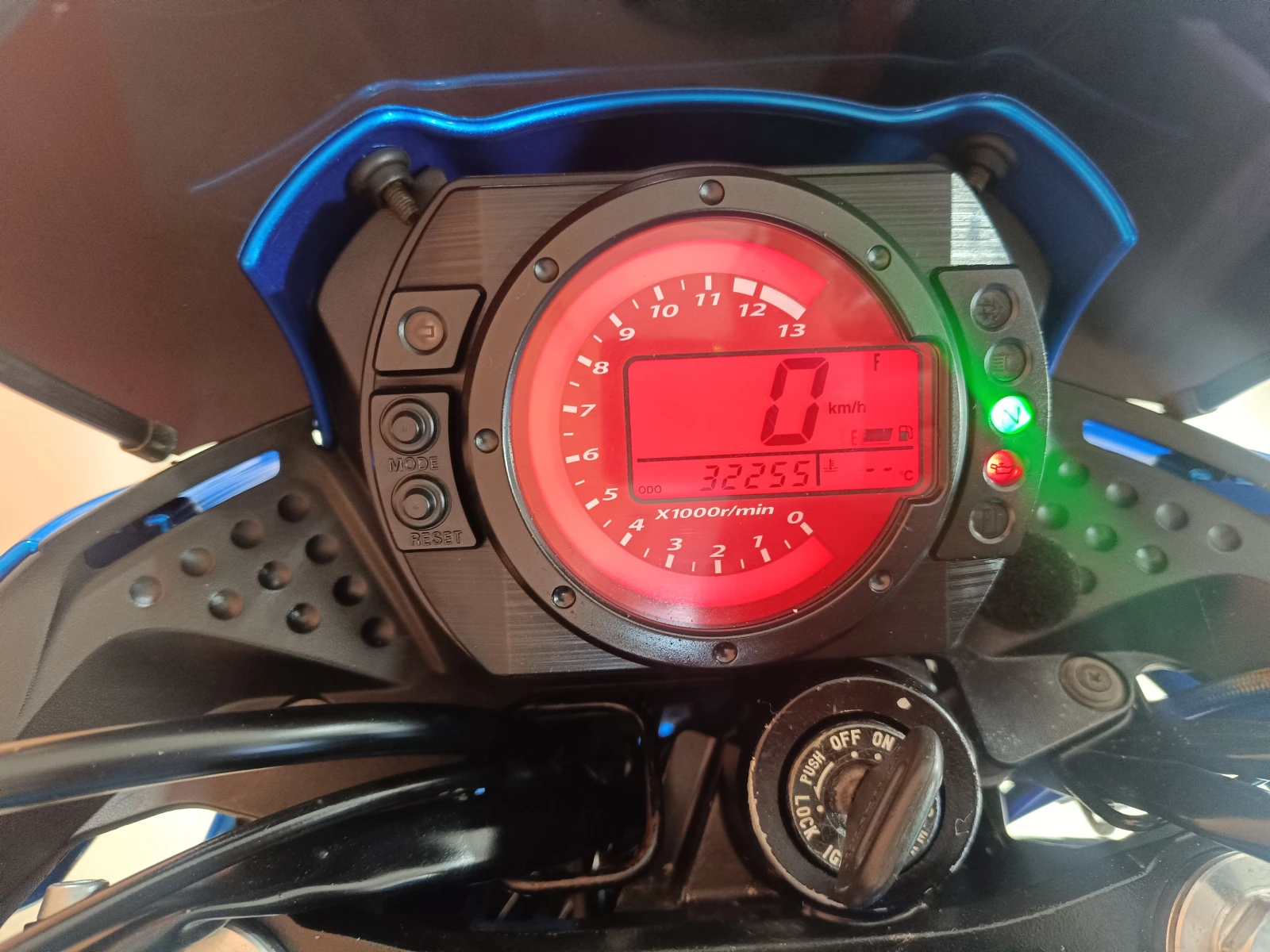 Kawasaki Z 750, снимка 6 - Мотоциклети и мототехника - 54377446