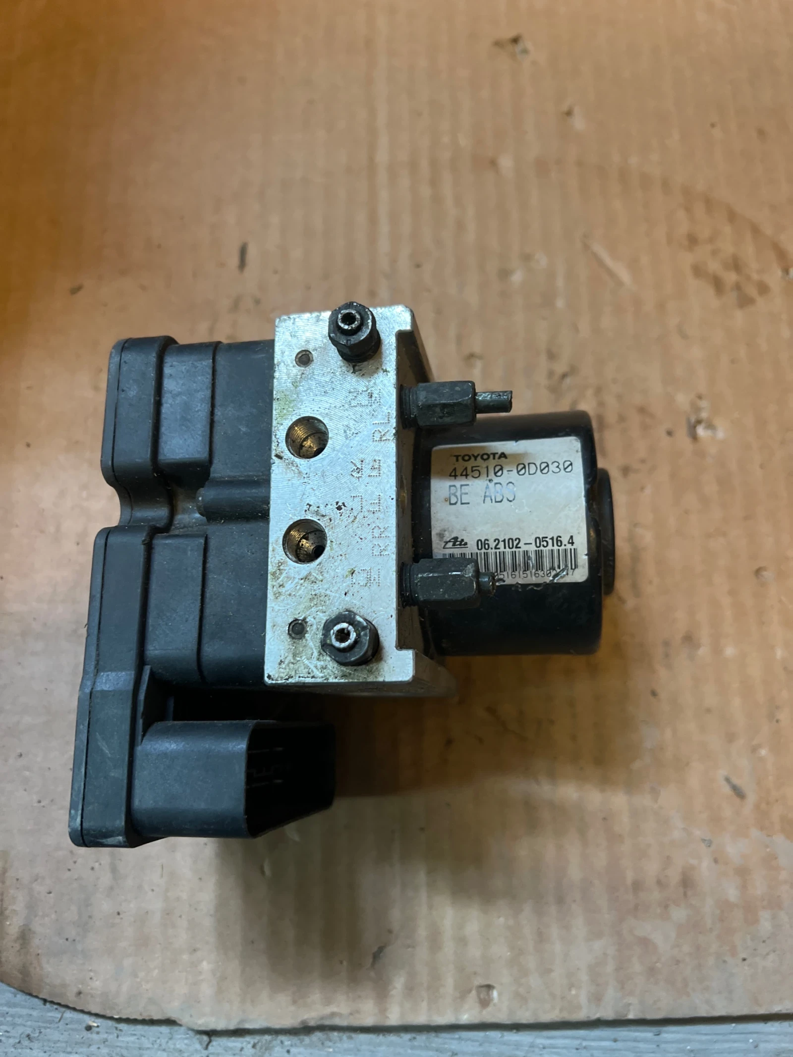 44510-0D030 ABS ����� TOYOTA YARIS Ate 06.2102-0516.4 89541-0D330 | Mobile.bg � ����������� 4