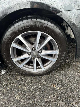 Toyota Avensis 2. 0 D-4D 124 к. с. НА ЧАСТИ, снимка 9