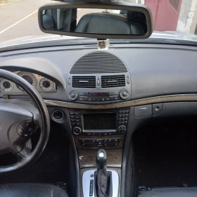 Mercedes-Benz E 500, снимка 16