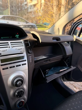 Toyota Yaris, снимка 15