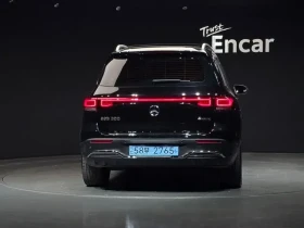 Mercedes-Benz EQB * Keyless* Ambient* Navi* Camera, снимка 4