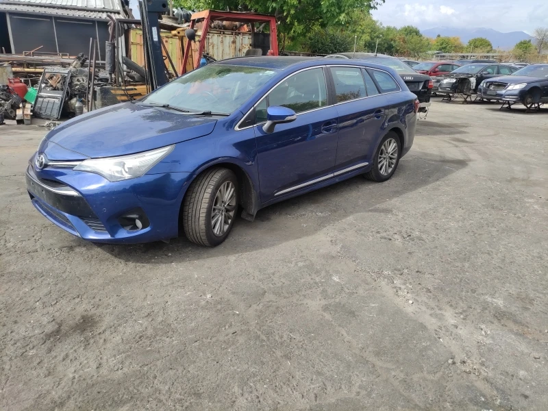 Toyota Avensis 1.6d4d 2.0d4d, снимка 11 - Автомобили и джипове - 39858165