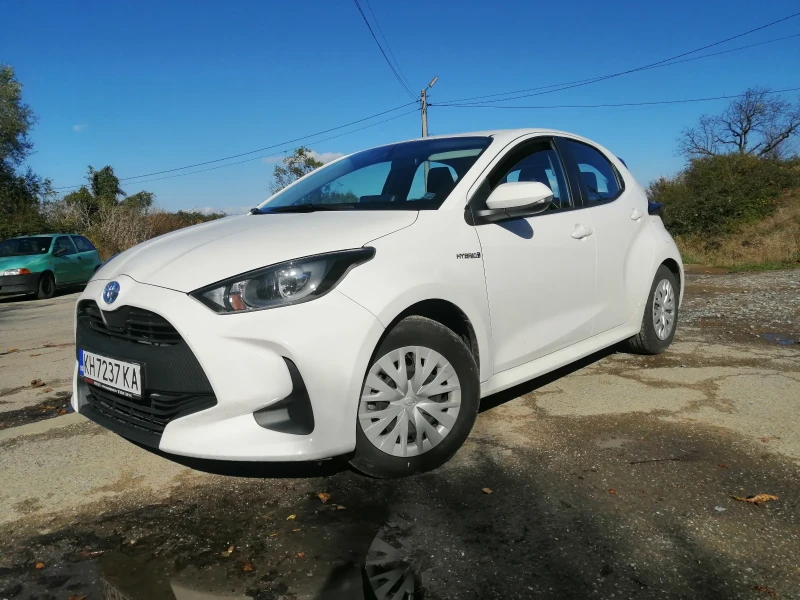 Toyota Yaris Hybrid, снимка 1 - Автомобили и джипове - 46877190