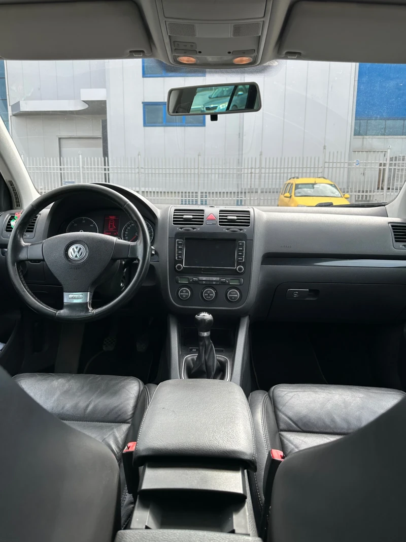 VW Golf, снимка 5 - Автомобили и джипове - 47882744