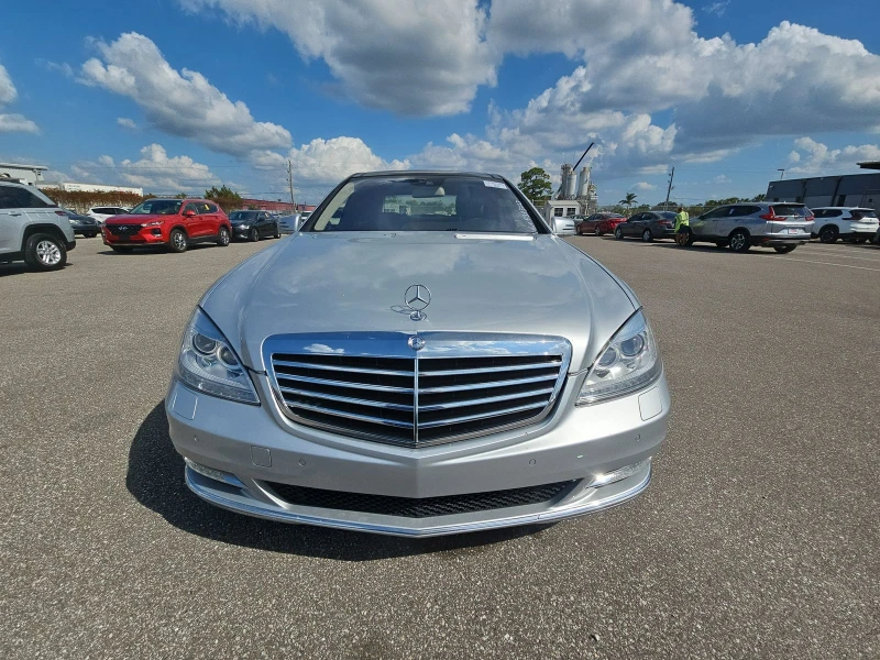 Mercedes-Benz S 550 2011 Mercedes-Benz S 550 4MATIC, снимка 1 - Автомобили и джипове - 48324452