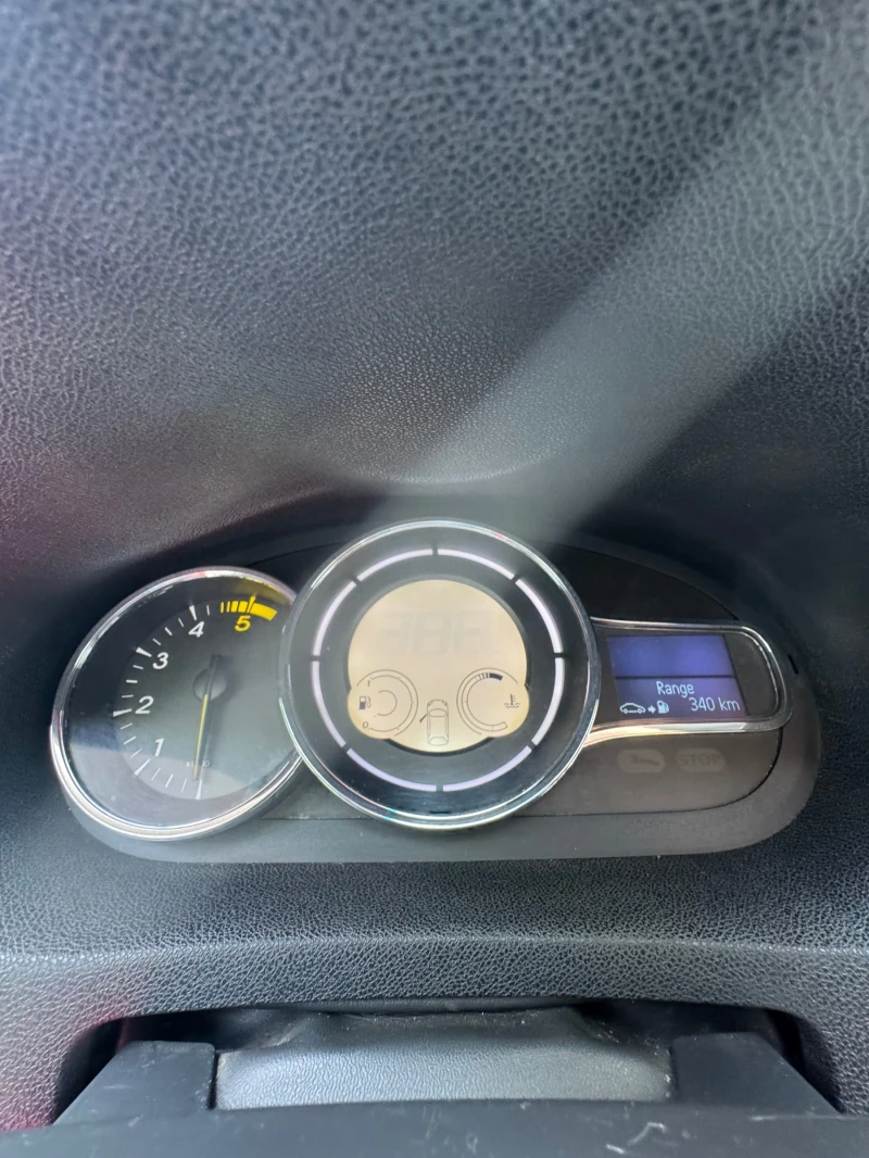 Renault Megane, снимка 3 - Автомобили и джипове - 52263295