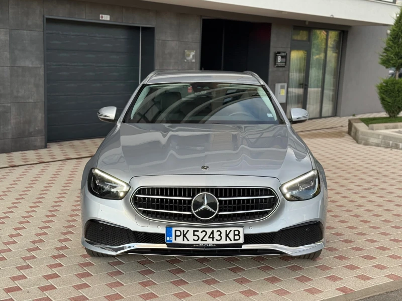 Mercedes-Benz E 220 4MATIC* 9G* Avangarde* MBUX* Camera