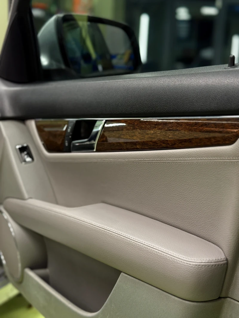 Mercedes-Benz C 220, снимка 9 - Автомобили и джипове - 52371454