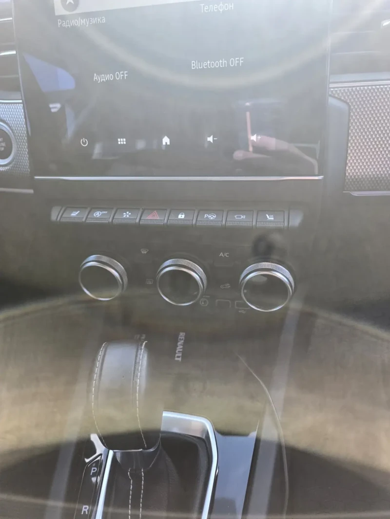 Renault Arkana Mild hybrid. , снимка 8 - Автомобили и джипове - 52583581