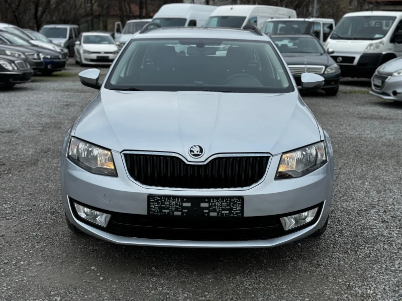 Skoda Octavia 1.6TDI 110kc сервизна история, снимка 3 - Автомобили и джипове - 52725042