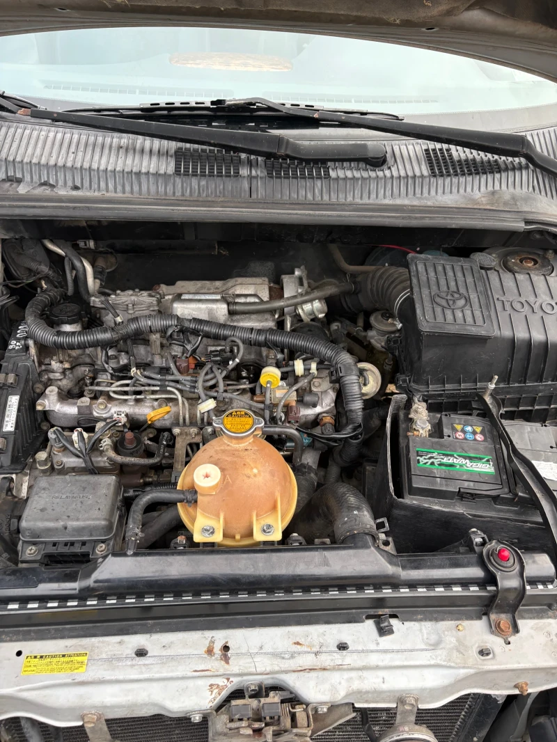 Toyota Picnic 2.2 TD, снимка 8 - Автомобили и джипове - 52745279