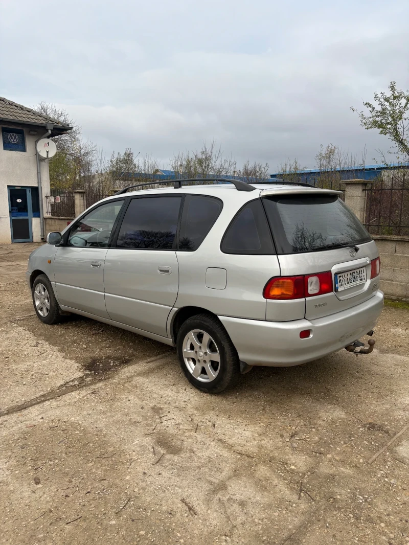 Toyota Picnic 2.2 TD, снимка 3 - Автомобили и джипове - 52745279