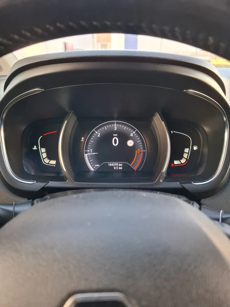 Renault Grand scenic, снимка 6 - Автомобили и джипове - 53158046