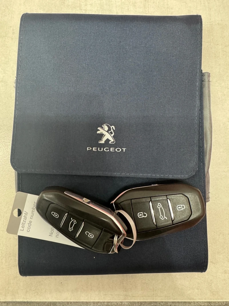 Peugeot 5008 GT LINE, снимка 10 - Автомобили и джипове - 53192862