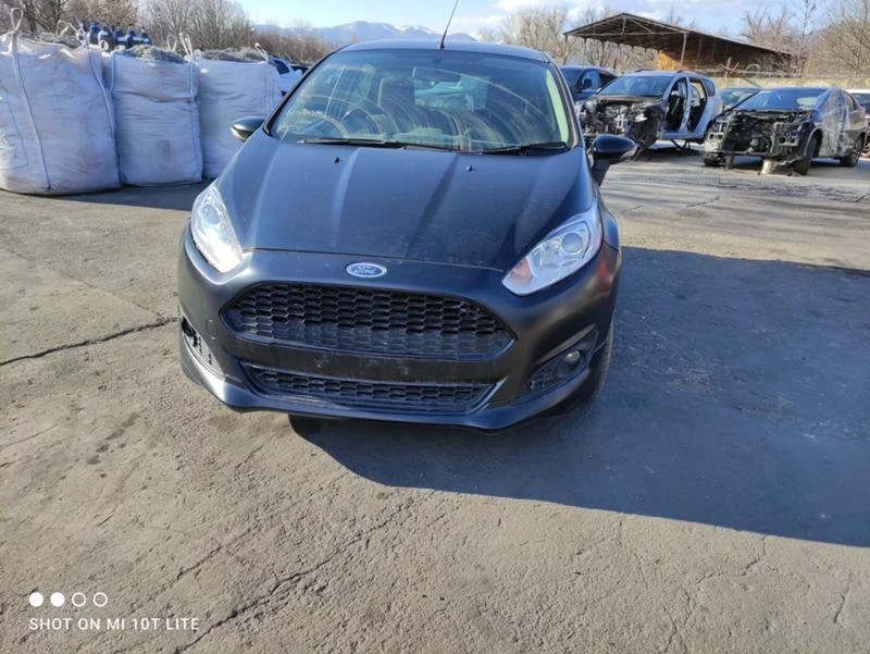 Ford Fiesta 1.4i, снимка 2 - Автомобили и джипове - 39858106