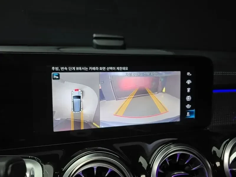 Mercedes-Benz EQB * Keyless* Ambient* Navi* Camera, снимка 10 - Автомобили и джипове - 55059394