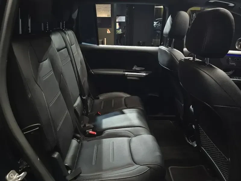 Mercedes-Benz EQB * Keyless* Ambient* Navi* Camera, снимка 14 - Автомобили и джипове - 55059394